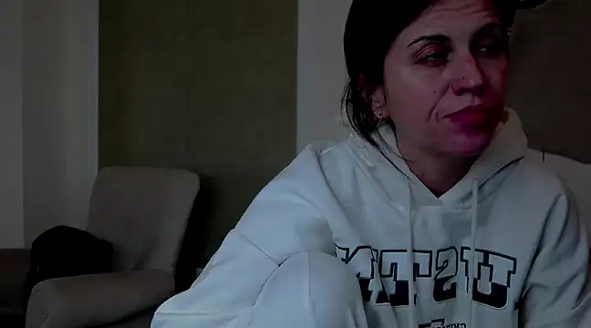 ScarlettShine online show from 02-18-25, 06:26