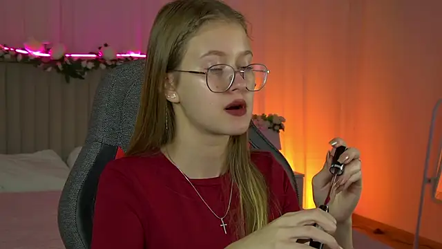 EveMundie online show from 09-30-25, 12:10