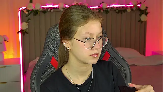 EveMundie online show from 11-07-25, 09:53