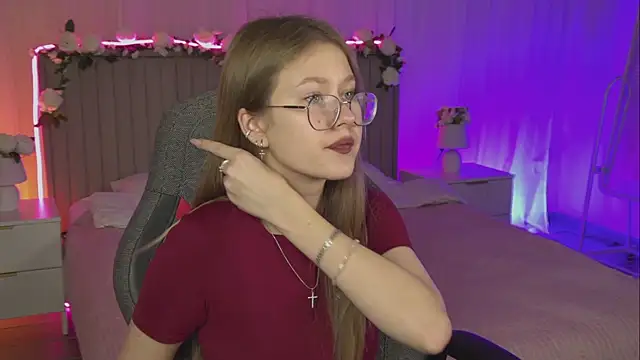 EveMundie online show from 11-11-25, 12:38