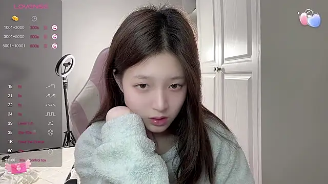 YaYa-521 online show from 03-18-25, 06:37