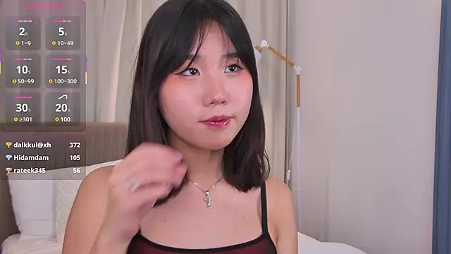 HitomiAoki online show from 03-14-25, 10:49