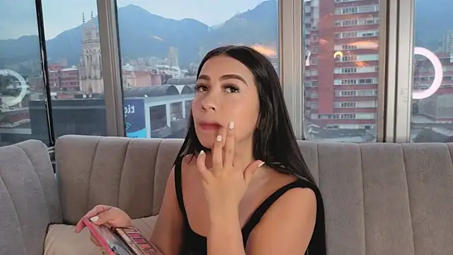 Snapshot of Ivanna_West chatting on 03-16-26, 11:47 Ivanna West online show from 03-16-26, 11:47