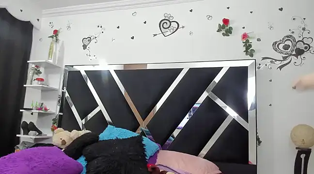 Snapshot of vemon_room chatting on 02-15-25, 10:42 vemon room online show from 02-15-25, 10:42