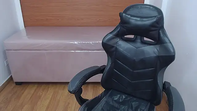 danatella a online show from 01-15-26, 12:54