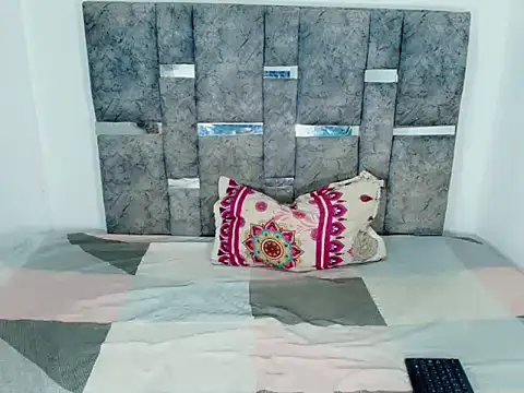 Snapshot of cherry_crushx chatting on 02-14-26, 12:51 cherry crushx online show from 02-14-26, 12:51