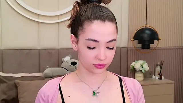 Alice Deleon online show from 02-28-25, 08:50