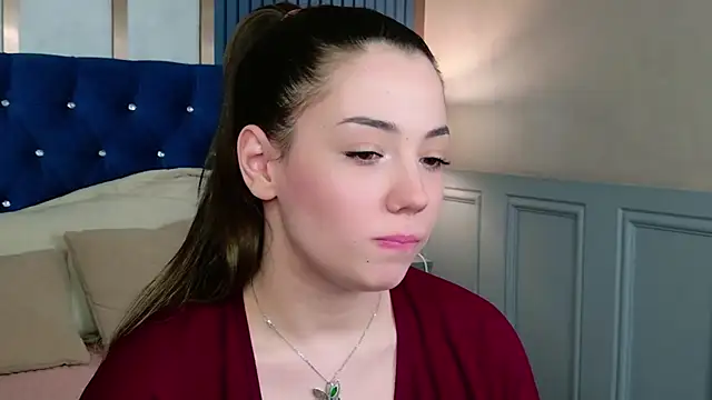 Snapshot of Alice_Deleon chatting on 04-19-26, 06:10 Alice Deleon online show from 04-19-26, 06:10