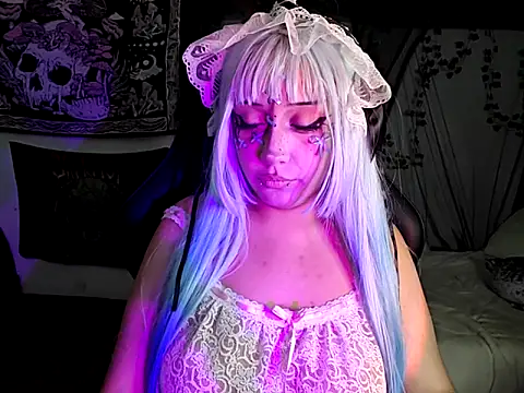 Snapshot of blue_katt chatting on 09-24-25, 10:57 blue katt online show from 09-24-25, 10:57