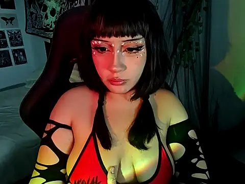 Snapshot of blue_katt chatting on 11-12-25, 10:09 blue katt online show from 11-12-25, 10:09