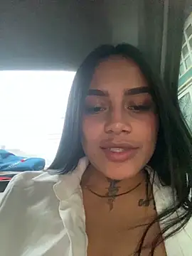 Emily sharlot online show from 10-04-25, 10:57