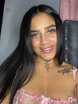 Snapshot of Emily_sharlot chatting on 02-26-26, 04:55 Emily sharlot online show from 02-26-26, 04:55