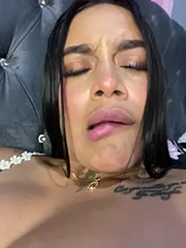 Snapshot of Emily_sharlot chatting on 03-03-26, 05:24 Emily sharlot online show from 03-03-26, 05:24