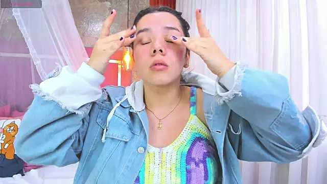 EmmaSulivan online show from 09-19-25, 12:06