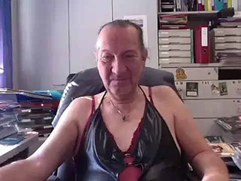 HMStraps01 online show from 10-03-25, 09:50