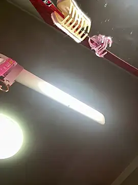 Snapshot of sexymelli18 chatting on 03-09-26, 05:17 sexymelli18 online show from 03-09-26, 05:17