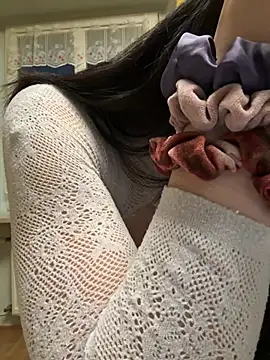 Snapshot of sexymelli18 chatting on 03-18-26, 06:00 sexymelli18 online show from 03-18-26, 06:00