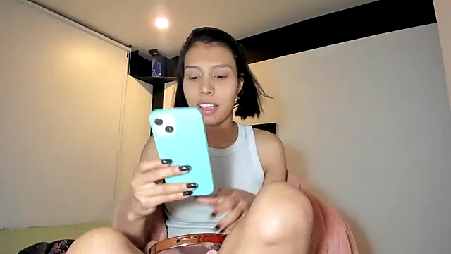 Snapshot of sweet_Amy0 chatting on 09-25-25, 04:49 sweet Amy0 online show from 09-25-25, 04:49