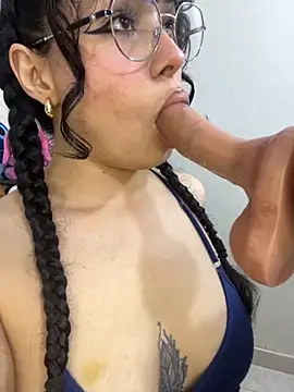 Emma Winslow online show from 10-09-25, 06:11