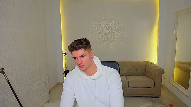 MaxKaiden online show from 11-05-25, 05:40