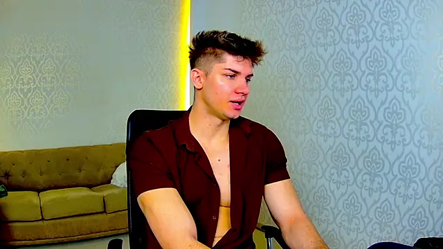 Snapshot of MaxKaiden chatting on 02-11-26, 05:56 MaxKaiden online show from 02-11-26, 05:56