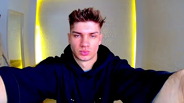 Snapshot of MaxKaiden chatting on 02-17-26, 05:26 MaxKaiden online show from 02-17-26, 05:26