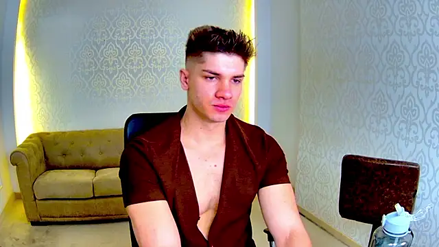 Snapshot of MaxKaiden chatting on 02-27-26, 06:02 MaxKaiden online show from 02-27-26, 06:02