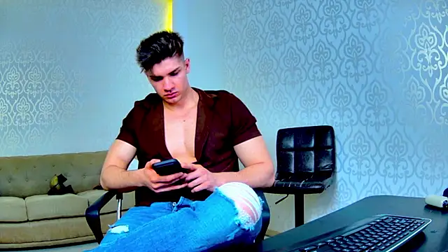 Snapshot of MaxKaiden chatting on 03-02-26, 07:15 MaxKaiden online show from 03-02-26, 07:15