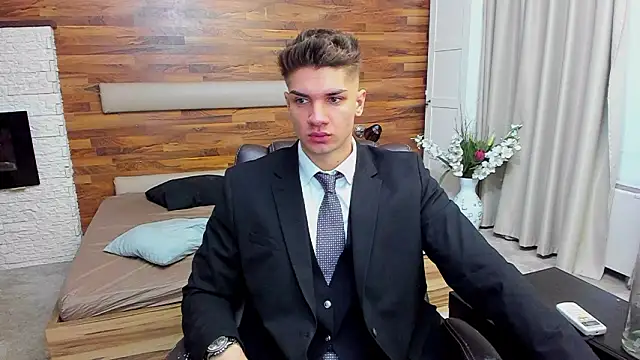 Snapshot of MaxKaiden chatting on 03-14-26, 06:41 MaxKaiden online show from 03-14-26, 06:41