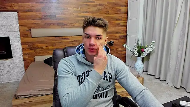 Snapshot of MaxKaiden chatting on 03-16-26, 07:01 MaxKaiden online show from 03-16-26, 07:01