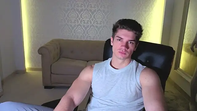 MaxKaiden online show from 06-19-26, 04:28