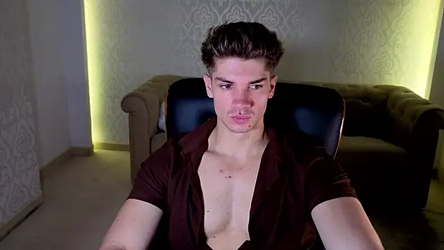 MaxKaiden online show from 06-26-26, 04:06
