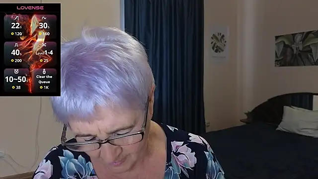 Sandra Snowflake online show from 10-23-25, 10:58