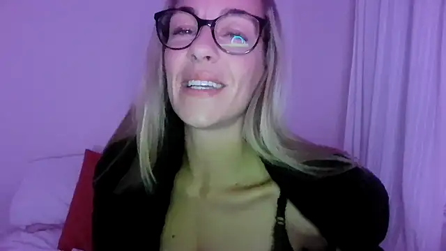 Edenfox- online show from 10-25-25, 08:58