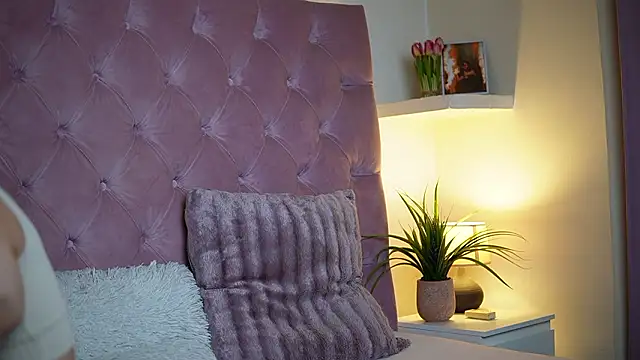 MaiaMini online show from 03-07-26, 10:29