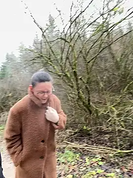 AvaFlowers6 online show from 12-17-25, 08:31