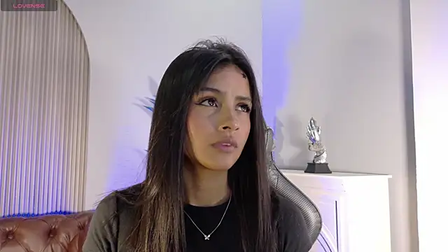 Snapshot of katia_foxxx_ chatting on 07-06-26, 05:37 katia foxxx online show from 07-06-26, 05:37