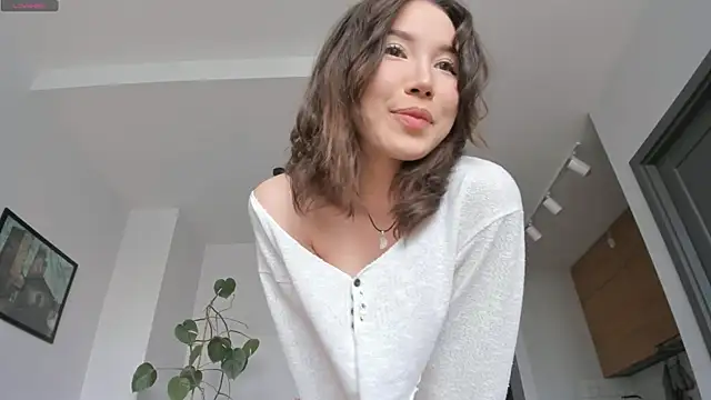 Snapshot of mey_baee chatting on 02-13-26, 07:37 mey baee online show from 02-13-26, 07:37