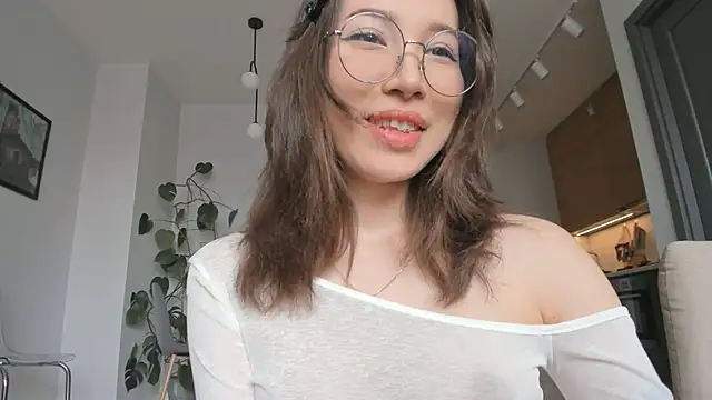 Snapshot of mey_baee chatting on 03-06-26, 08:22 mey baee online show from 03-06-26, 08:22