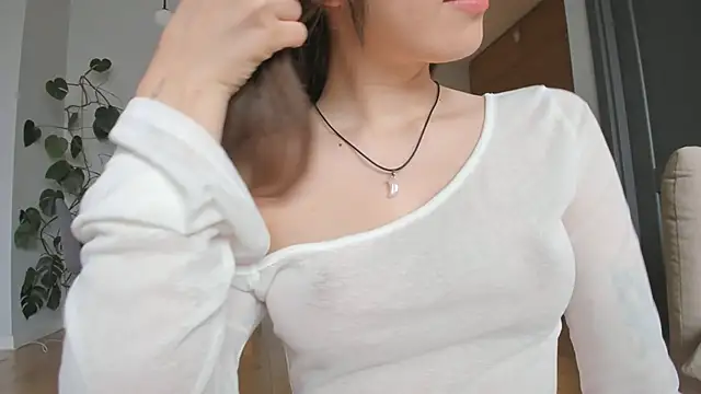 Snapshot of mey_baee chatting on 03-20-26, 07:57 mey baee online show from 03-20-26, 07:57