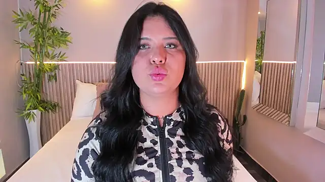 Snapshot of GeorginaReyes chatting on 03-20-26, 10:47 GeorginaReyes online show from 03-20-26, 10:47