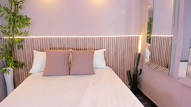 Snapshot of GeorginaReyes chatting on 03-27-26, 10:53 GeorginaReyes online show from 03-27-26, 10:53