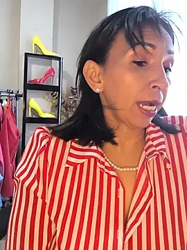 Mrsvictoriaaa online show from 05-11-26, 08:50