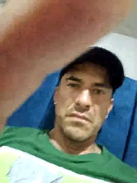 Snapshot of Iuver chatting on 03-06-26, 11:23 Iuver online show from 03-06-26, 11:23