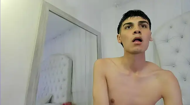 Snapshot of frank_jhonsson chatting on 03-06-25, 10:15 frank jhonsson online show from 03-06-25, 10:15