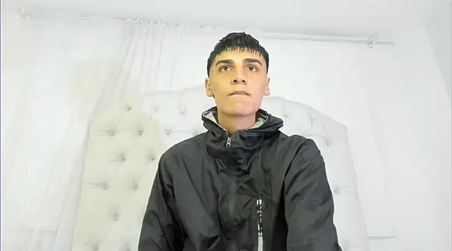 Snapshot of frank_jhonsson chatting on 03-07-25, 07:05 frank jhonsson online show from 03-07-25, 07:05