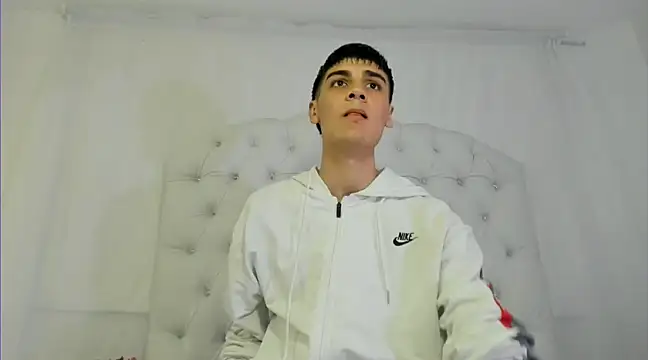 Snapshot of frank_jhonsson chatting on 03-12-25, 07:06 frank jhonsson online show from 03-12-25, 07:06