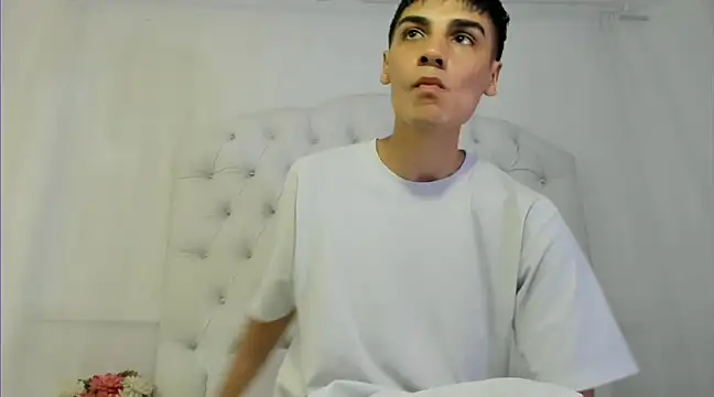 Snapshot of frank_jhonsson chatting on 03-20-25, 07:14 frank jhonsson online show from 03-20-25, 07:14