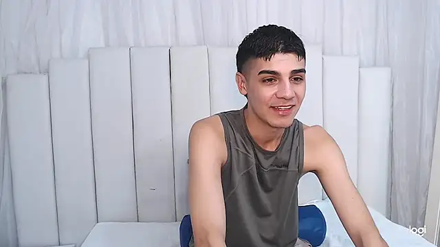 Snapshot of frank_jhonsson chatting on 10-16-25, 02:18 frank jhonsson online show from 10-16-25, 02:18