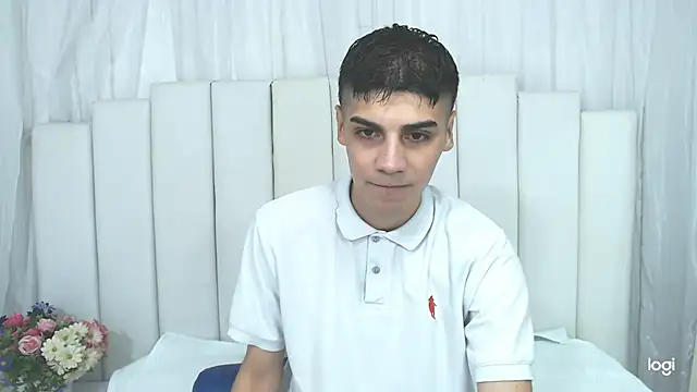 Snapshot of frank_jhonsson chatting on 10-20-25, 04:51 frank jhonsson online show from 10-20-25, 04:51